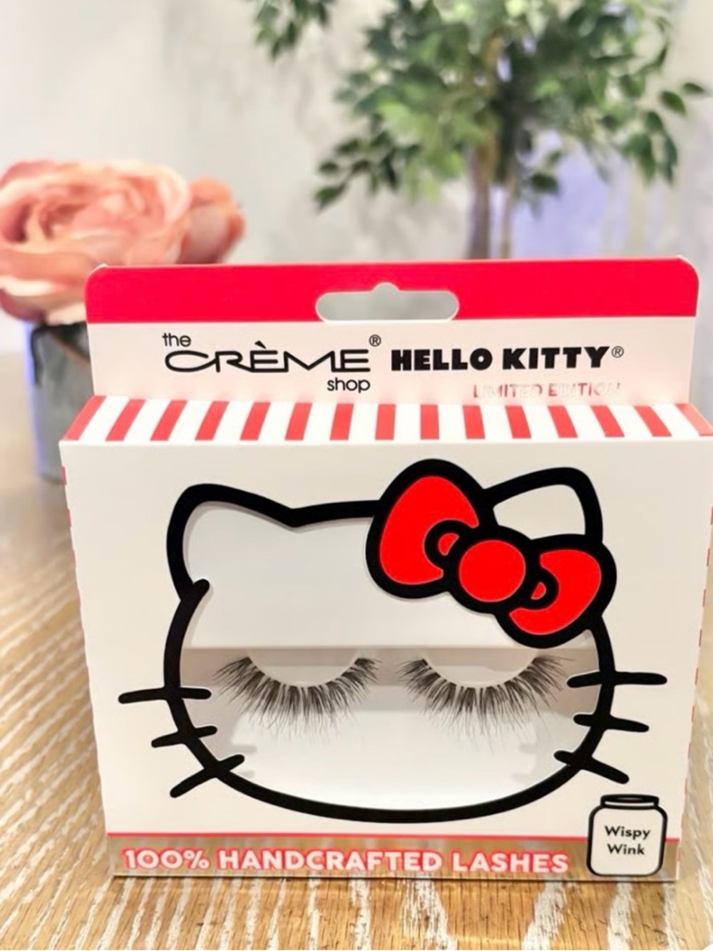 Hello Kitty WISPY WINK LASHES - Picture 2 of 4